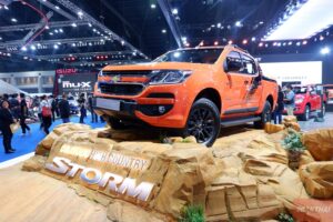 CHEVROLET ส่ง Colorado High Country Storm สีใหม่ Dark Shadow Metallic พร้อมชุดแต่ง Phoenix Edition สำหรับ Trailblazer ลุยงาน MOTOR SHOW 2018