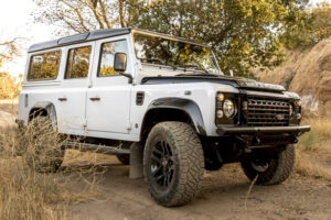 Land Rover เปิดตัวชุดแต่งแบบใหม่อย่าง "LS3 Corvette Package" จากทีมงานของ Fusion Motor