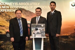 BMW GROUP Thailand มอบรางวัลสุดพิเศษจากแคมเปญ 2017 Ready for Holiday กว่า 100 รางวัล