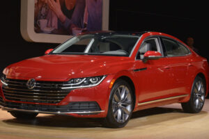 มาแล้ว! Volkswagen จัดให้พร้อมเปิดตัว "Arteon 2019" เริ่มต้นในประเทศสหรัฐอเมริกาก่อน
