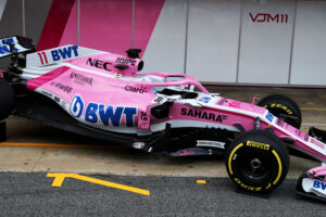 น้องใหม่มาแล้ว! Force India เปิดตัวรถแบบ Formula One สำหรับแข่งในปี 2018 นี้แล้วสีชมพูหวานแหวว!!!