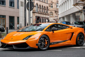 แอบแชะ! พบสปอร์ต "Lamborghini Gallardo" โฉมแต่ง "LP 570-4 Superleggera" สุดแรงกลางเมืองใหญ่