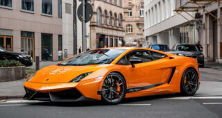 แอบแชะ! พบสปอร์ต "Lamborghini Gallardo" โฉมแต่ง "LP 570-4 Superleggera" สุดแรงกลางเมืองใหญ่