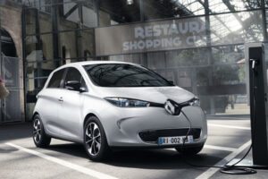 พลังอนาคต! Renault พร้อมโชว์ตัวรถแบบพลังงานไฟฟ้า "Zoe R110 EV Model" ที่สุดแห่งเทคโนโลยี