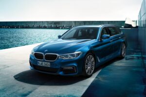 BMW 5 SERIES TOURING เหนือระดับแห่งความอเนกประสงค์ ลงตัวด้วยดีไซน์ที่แตกต่าง
