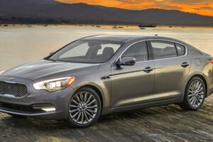 KIA จัดให้เตรียมเปิดตัว K900 หลายรุ่นเริ่มต้นที่บ้านเกิดในเกาหลีใต้เป็นที่แรก