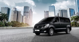 HYUNDAI พร้อมจำหน่าย 'เอช-วัน ทัวริ่ง' รุ่นพิเศษสีใหม่ 'Timeless Black' จำนวนจำกัด 100 คันเท่านั้น