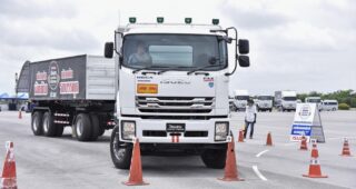 ISUZU ยอดนักขับมือทอง 2018 เฟ้นหาสุดยอดนักขับรถบรรทุกมือหนึ่งของเมืองไทย