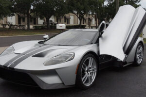 ขายอีกแล้ว! Ford GT Model 2017 ถูกขายอีกแล้วผ่านการประมูลกว่า 1.8 ล้านดอลล่าร์สหรัฐ
