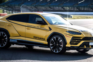 ของจริง! Lamborghini Urus นำแล้วจ้าในการแข่งขันรายการ Super Trofeo Europe racing