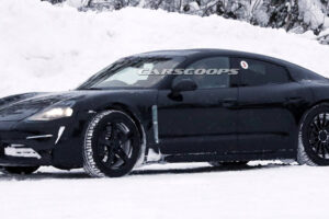 Porsche ยืนยันพร้อมลงทุนในรถแบบ “ Mission E concept ” กว่าพันล้านยูโร !!