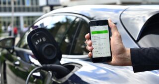 Porsche เปิดตัวสถานีชาร์จพลังงานระบบดิจิทัลสำหรับรถยนต์ไฟฟ้า