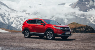 เปิดตัว Honda CR-V 2018 แล้วมาพร้อมเครื่องยนต์หลายรูปแบบ