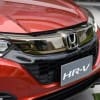 New HR-V_กระจังหน้าโครเมียมรมดำแบบสปอร์ต