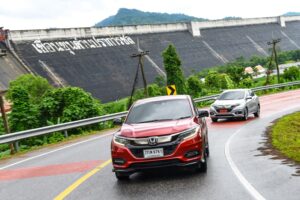 TEST GROUP : สัมผัส HONDA HR-V 2018 รุ่นปรับโฉม กระจังหน้าใหม่ ล้อแม็กโดนใจขึ้น พร้อมยกระดับความปลอดภัยอีกขั้น