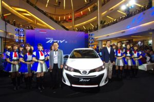 TOYOTA ฉลอง Yaris ATIV ยอดขายสูงสุดในตลาดรถอีโคคาร์ซีดาน