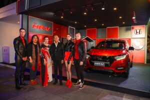 HONDA HR-V คอลเลคชั่นสไตล์แบรนด์ 'HOOK’S' โชว์ฟินาเล่บนรันเวย์ ELLE Fashion Week 2018