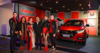 HONDA HR-V คอลเลคชั่นสไตล์แบรนด์ 'HOOK’S' โชว์ฟินาเล่บนรันเวย์ ELLE Fashion Week 2018