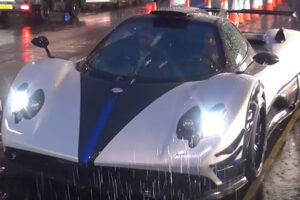อย่างงามเลย! Pagani Zonda Riviera โชว์โฉมสุดงามกลางสายฝนที่ London