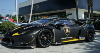 เผยโฉมรถสปอร์ต "Lamborghini Huracan Super Trofeo 2016" มือสองสภาพดีราคาคุ้มค่าขายผ่านตัวแทนใน Palm Beach