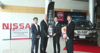 NISSAN ส่งมอบ TERRA คันแรกถึงมือลูกค้า