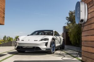 The new Porsche Taycan ยนตรกรรมไฟฟ้าจากเทคโนโลยีการผลิตแนวทางใหม่