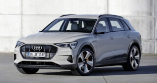 งานมาแล้ว! เผยรถพลังงานไฟฟ้า "Audi E-Tron Model" ต้องเลื่อนกำหนดการเปิดตัว 1 เดือนจากปัญหาด้านแบตเตอรี่