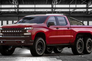 ทีมงานของ Henessey ยืนยันพร้อมแต่งรถแบบ "Chevrolet Silverado" แบบ 6 ล้อเรียบร้อยแล้ว