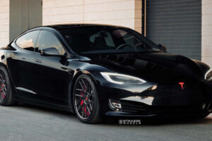 ทีมงานแต่งรถเผยโฉม "Model S P100D" แบบสปอร์ตดุดันเต็มอัตรา