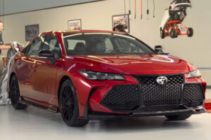 TRD Sport จัดให้เปิดตัวชุดแต่งของ Toyota ถึง 2 รุ่นด้วยกันแบบสปอร์ตเต็มรูปแบบ