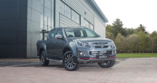 รอเลยจ้า! เผยรถกระบะพันธ์แกร่งโฉมพิเศษ "ISUZU D-Max Utah V-Cross" พร้อมเปิดตัวมกราคมปีหน้านี้