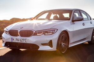 BMW จัดให้เปิดตัวรถแบบพลังงานไฟฟ้าหลายโฉมในงานที่ Geneva Auto Show