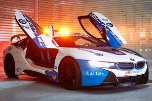 BMW i8 Model 2019 ได้รับเลือกเป็น Safety Car ของการแข่งรถแบบ Formula E Concept