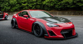 ทีมงาน Liberty Walk มาแล้วจ้าเปิดตัวชุดแต่งสุดโหดของ Toyota 86 Model และรถแบบ Subaru BRZ Model