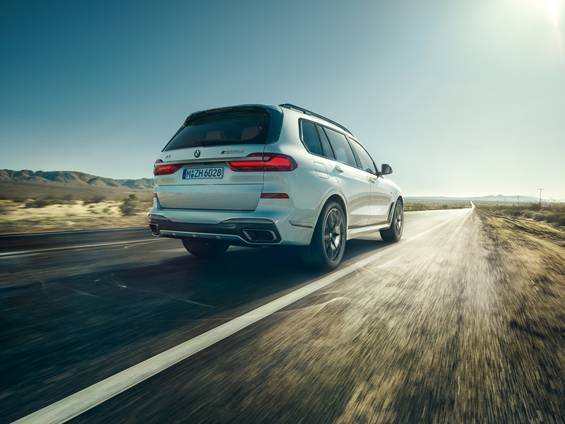 BMW X7 M50d (3)
