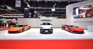 Lamborghini ยกทีมซูเปอร์คาร์พันธุ์แรง ! ลุยงาน Motor Show 2019