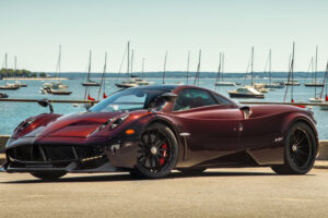 Pagani Huayra 2014 ถูกตกแต่งแล้วในโทนสีแดงแบบสปอร์ตแหวกแนว