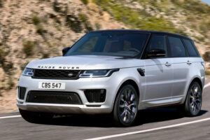Land Rover จัดให้เปิดตัวรถแบบพิเศษ P360 Model และ P400 Model สำหรับโฉมสปอร์ต