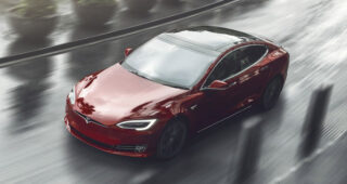 อย่างโหด! Tesla Motors เตรียมกำชับพนักงานส่งมอบรถ 30,000 คันภายใน 15 วัน !!