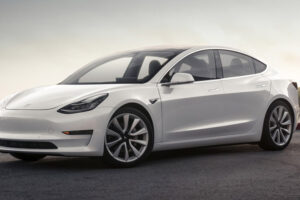 ตามสัญญา! Tesla Motors ปล่อยตัวอัพเกรดของ Tesla Model 3 เพิ่มพลังขึ้น 5%