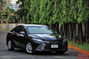 TEST DRIVE : รีวิว TOYOTA CAMRY HYBRID (TNGA) สปอร์ตหรูดูแพง แฝงด้วยสมรรถนะการขับขี่ที่ลงตัวกว่าเดิม