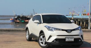 TEST DRIVE : รีวิว TOYOTA C-HR 1.8 Mid สมรรถนะขับสนุก ช่วงล่างให้ความมั่นใจ ดีไซน์ฉีกแนว