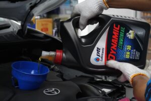 น้ำมันเครื่องไม่ใช่อะไรก็ได้ ! อยากสัมผัสสมรรถนะเหมือนใหม่ ต้องให้ DYNAMIC COMMONRAILจาก PTT Lubricants ดูแล