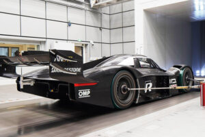 Volkswagen เปิดทดสอบรถแบบใหม่ "ID R Concept" ในสนามที่ Nurburgring เยอรมัน