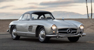 Adam Levine นำรถคลาสสิก “Mercedes-Benz 300 SL Gullwing” ออกประมูล