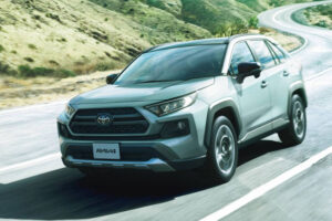 บ้านเกิด! Toyota Motors เปิดตัวรถแบบ "all-new RAV4 Model" ในประเทศญี่ปุ่นแล้วจ้า