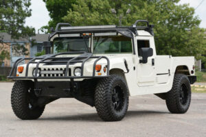 เปิดกรุประมูล "Hummer H1 Model 1995 " กระบะพันธุ์แกร่ง