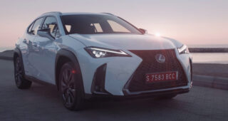 โดนมั้ย! นักรีวิวชื่อดังจัดให้ยลโฉม "Lexus UX Model" พร้อมเผยสเปคเครื่องยนต์และการตกแต่งภายใน