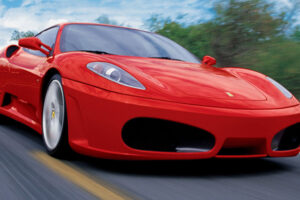 Ferrari เปิดให้บริการซ่อมแซมดูแลรถเก่าแบบราคาพิเศษแล้ว