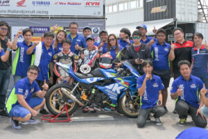 เค้ก พันธุ์ชนะ จับมือ ปาร์ค พาทิศ ควบ SUZUKI GSX-R150 คว้าโพเดียม FMSCT THAILAND สนามที่ 3